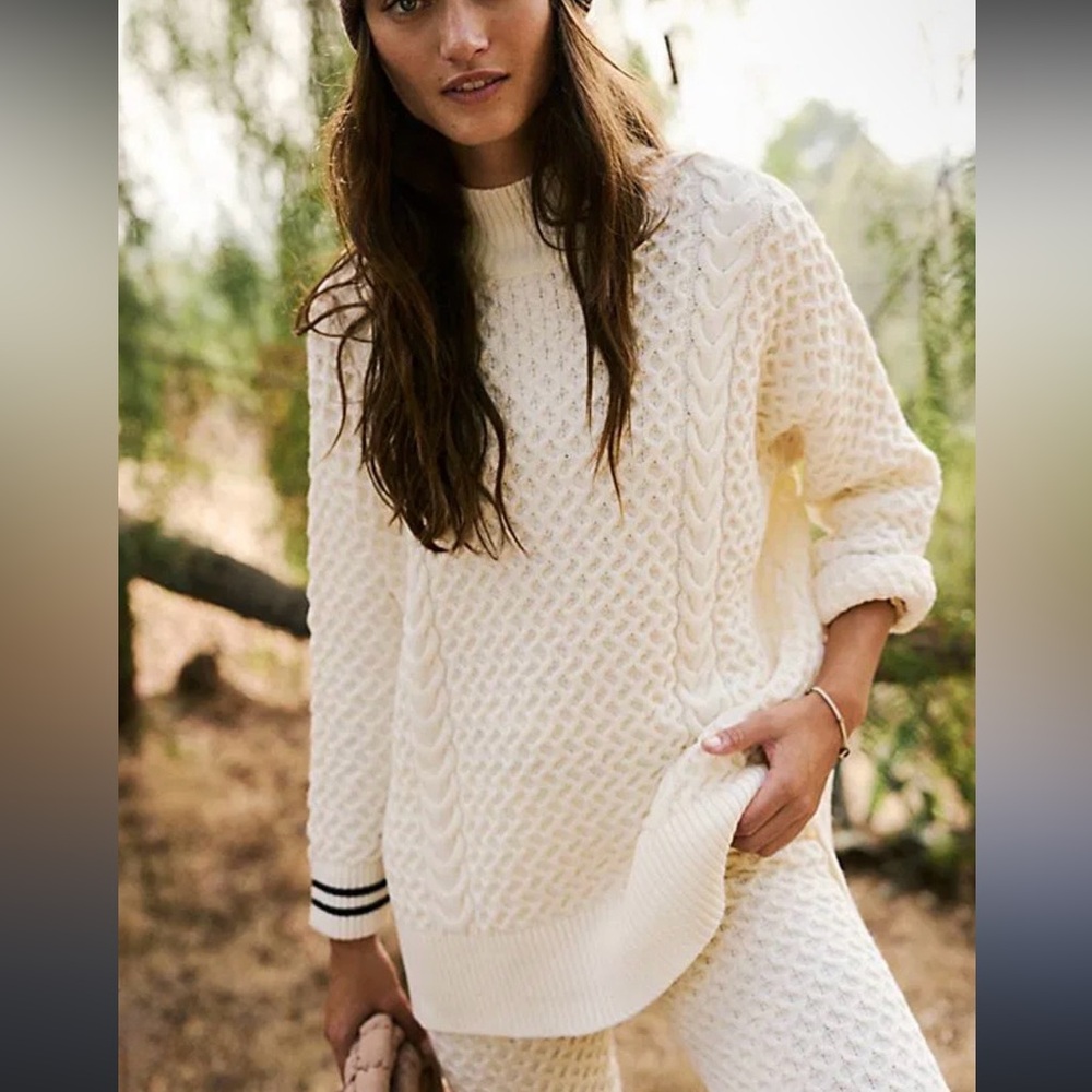 Free People Movement Selin Cable Knit Oversized Sweater Rare Size XS
